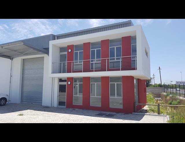 667M² FACTORY RENTED IN BLACKHEATH INDUSTRIAL